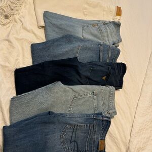 7 different brands GUESS,REFORMATION,PEIGE, .ZARA, AMERICAN EAGLE, Stradivarius